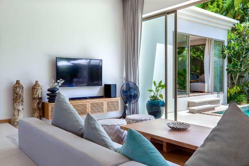 Sunny 3br Villa With Private Pool At Bangtao Beach