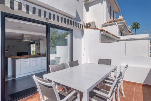 Casa Luna Beach
