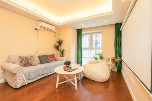 Apartamentos An Hotel Changying Railway Station