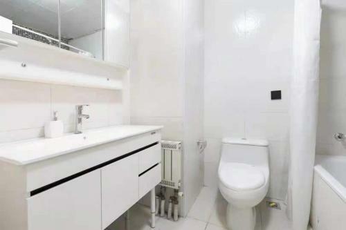 Chaoyang Joy City Hardcover Apartment