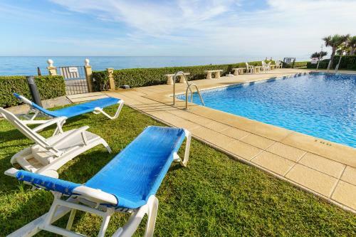 Estepona First Line Beach Apartment
