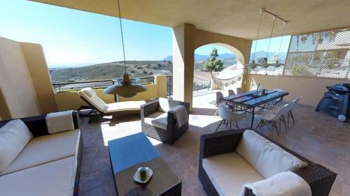 7508 - Wonderful Apartment With Great Views