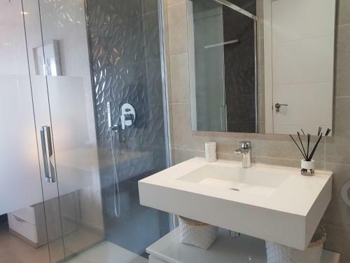 Modern Ground Floor Apartment