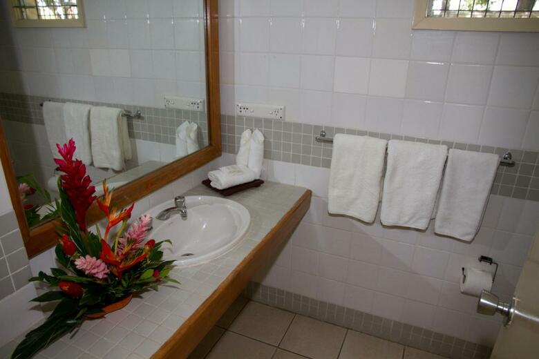 Tanoa Skylodge Hotel