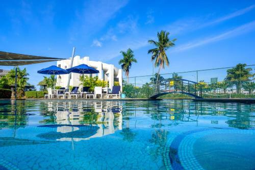 Raffles Gateway Hotel