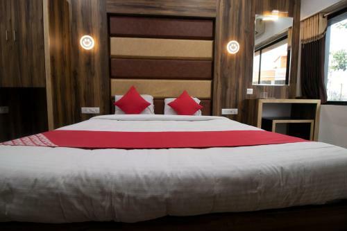 Oyo Flagship 43003 Hotel Sai Plaza