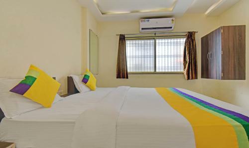 Hotel Treebo Trip Platinum Inn Jalna Road