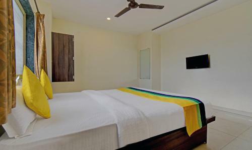 Hotel Treebo Trip Platinum Inn Jalna Road