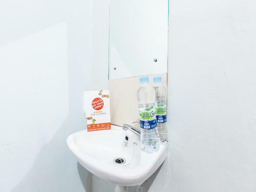 Hotel Oyo 1516 Cemara Gading Syariah