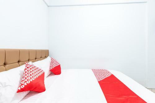 Hotel Oyo 1516 Cemara Gading Syariah