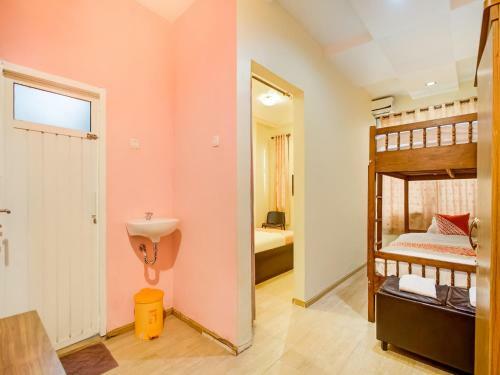 Hotel Vaccinated Staff - Oyo 3148 Sofia Homestay Syariah