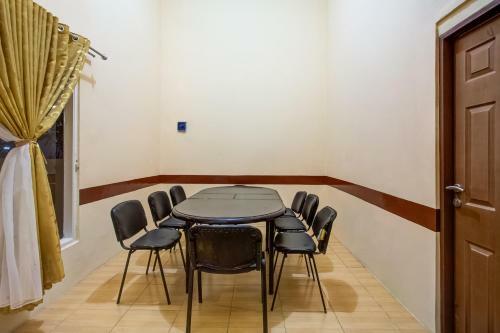 Hotel Vaccinated Staff - Oyo 3148 Sofia Homestay Syariah