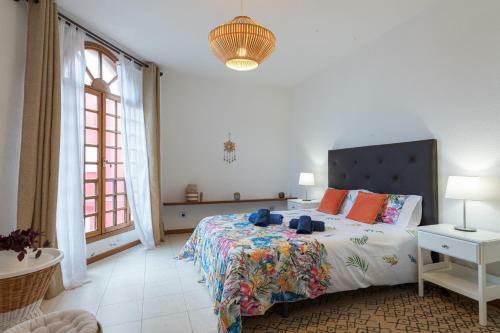 Villa The Yellow House Climatized Pool - Solarium - Parking