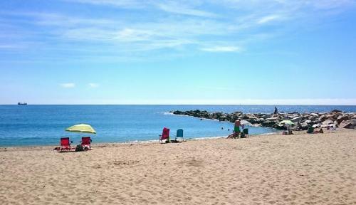Apartamento De Dos Dormitorios Junto A Moj�car Playa