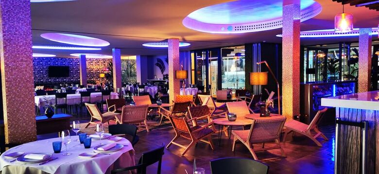 Hotel Tropical Gava Mar