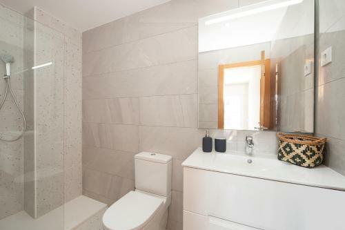 Apartamento Modern Penthouse With Rooftop Close To The Beach
