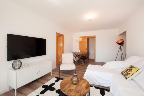 Apartamento Modern Penthouse With Rooftop Close To The Beach