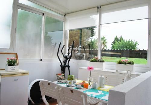 Encantadora Casa Cerca Del Mar Con Piscina