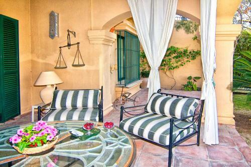 Villa Maria Your Luxury Retreat With A Quiet Pool