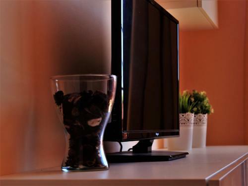 Apartment With Sea & Garden View