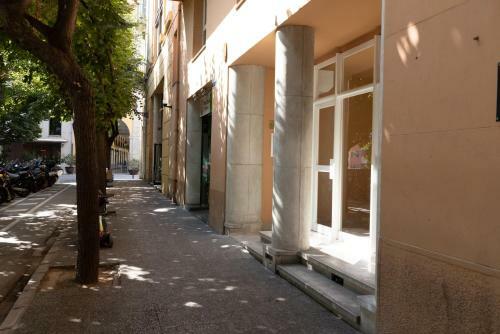 Bravissimo Pont de La Princesa, Comfortable 3-bedroom Apartment