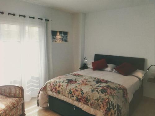 Apartamento Turistic Girona - Piso de 3 Habitaciones