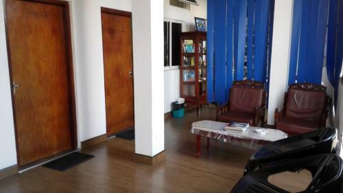 Hostal Hotel 100