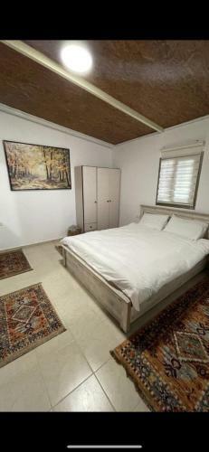 Bed & Breakfast Lake House