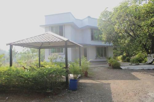 Villa Ivy Maitri Farm 3 Bhk With Private Pool - Badlapur