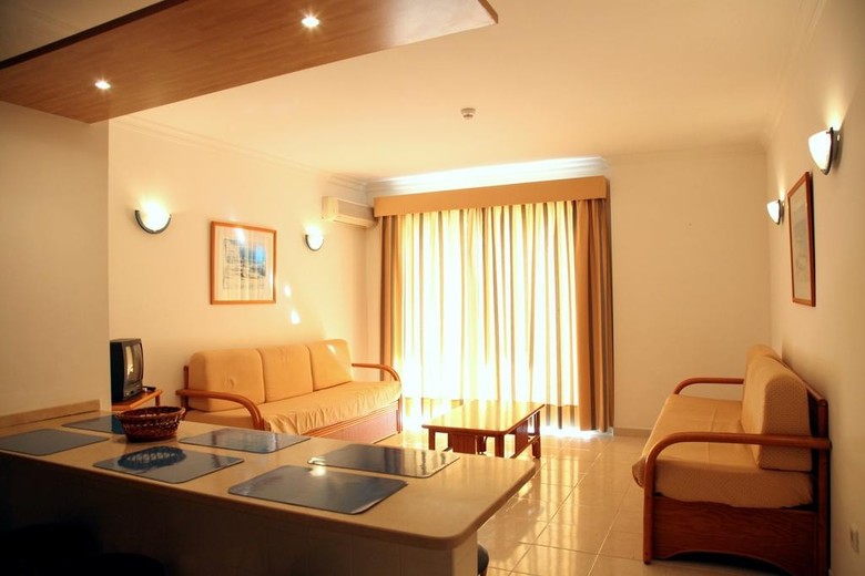 Aparthotel Calema Avenida Jardim
