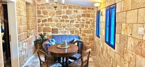 Stylish Apartment With Private Parking By The Marina