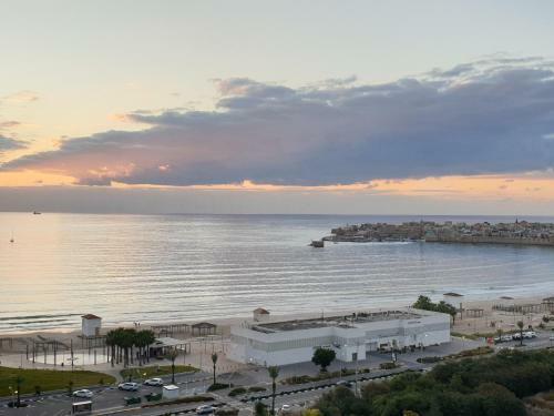 Apartamento Beachfront Gallery