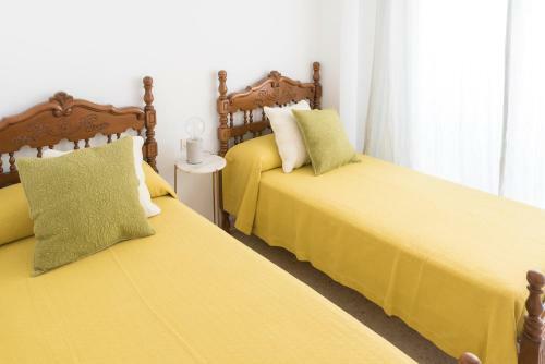 Beautiful Apartment With Terrace Near The Beach