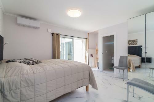 Top Renovated Villa With Sea-view And Heated Pool