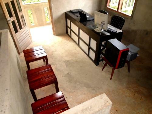 Bee Line Holiday Apartment