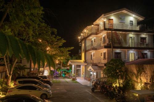 Rawis Resort Hotel And Restaurant