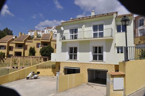 Immaculate 3-bed House In Fuengirola For 6 Pers