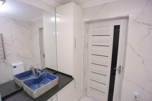 Apartamento Newly Renovated Modern 2 Bed Apt Near Gur-e-amir