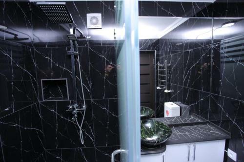 Overlooking Registan Square Luxury 2 Bedrooms Apartment