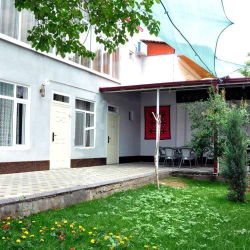 Hostal Bilol Guest House