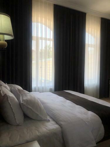 Sabrina Hotel