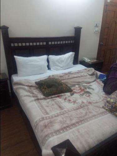 Hotel Orash Lodge