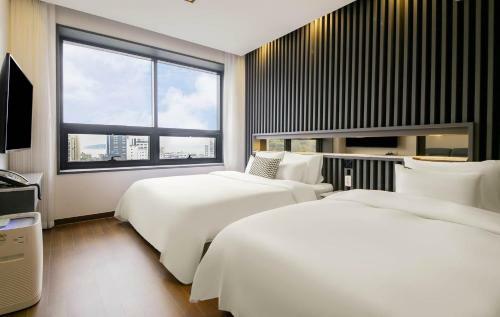 Urban Hotel