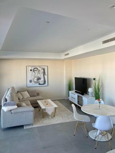 The View Luxury Vacation Apartment 4