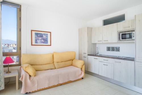 Apartamento Las Palmeras Sunny One Bedroom
