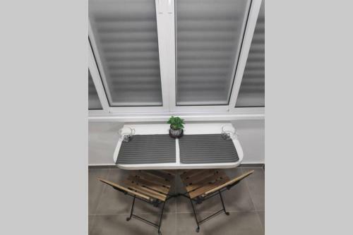 Centrally-located Quiet Cozy Loft Apartment