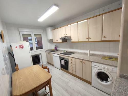 108a Apartamento de 3 Habitaciones Con Terraza