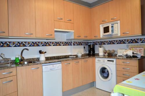 Apartamento Piso Primera L�nea Playa San Lorenzo