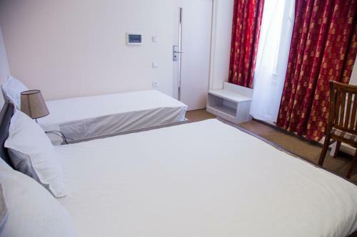 Continent Hotel