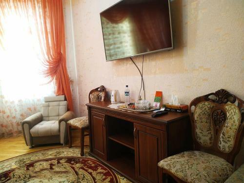 Hostal Happy House Hotel